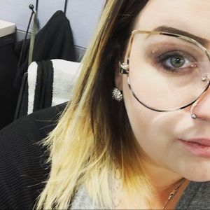 Meet your Posher, Miranda